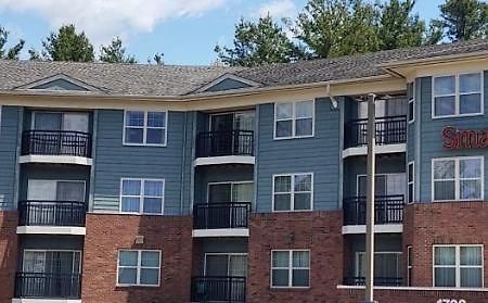 סאות' ברלינגטון Smart Suites On The Hill מראה חיצוני תמונה