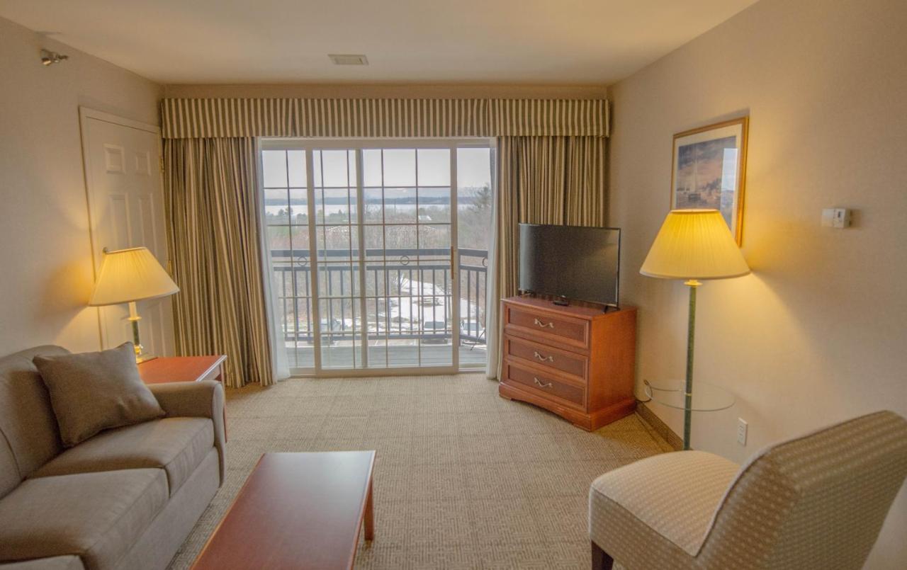 סאות' ברלינגטון Smart Suites On The Hill מראה חיצוני תמונה